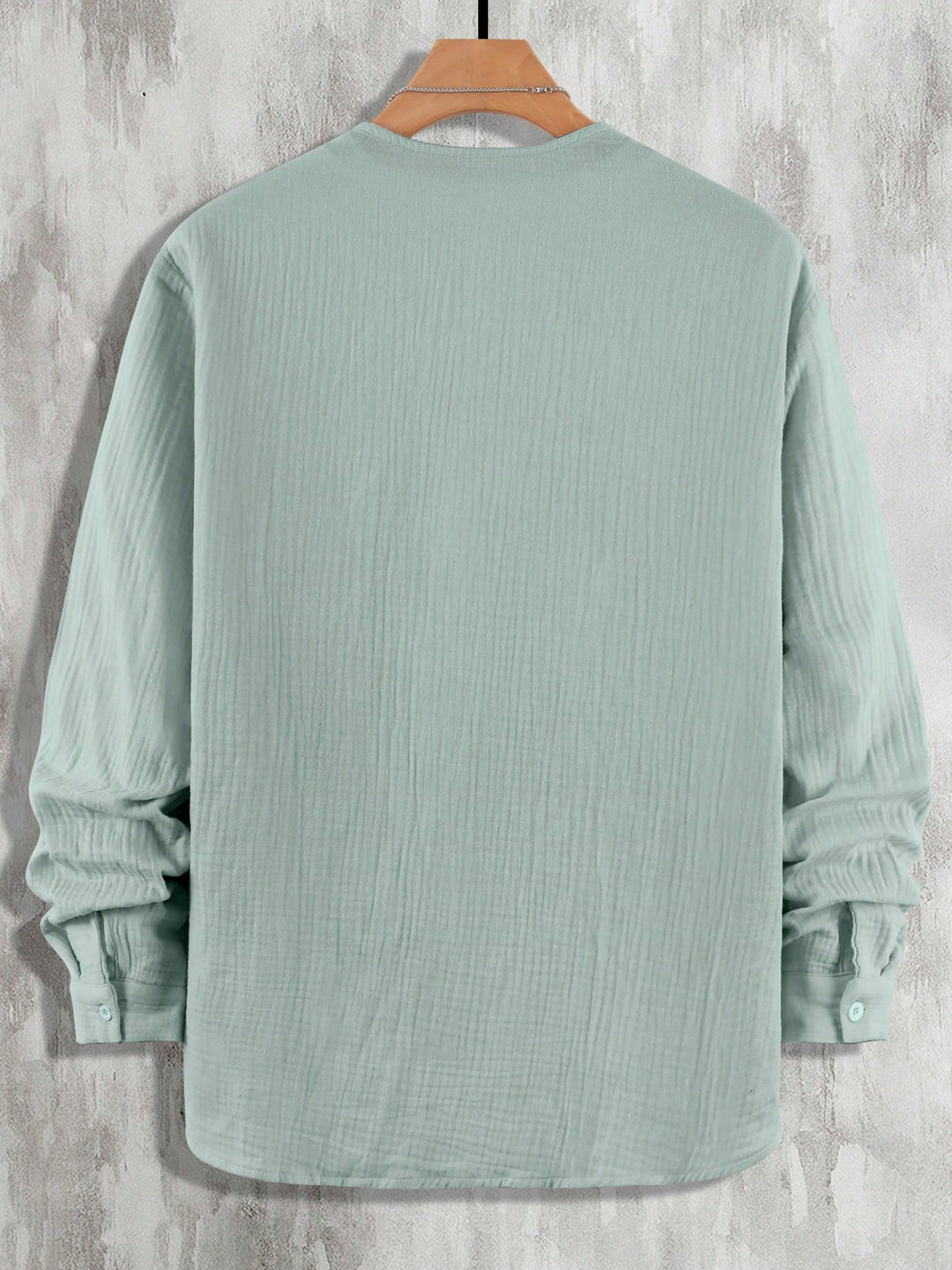 Manfinity RSRT Men's Solid Color Button Up Long Sleeve Shirt