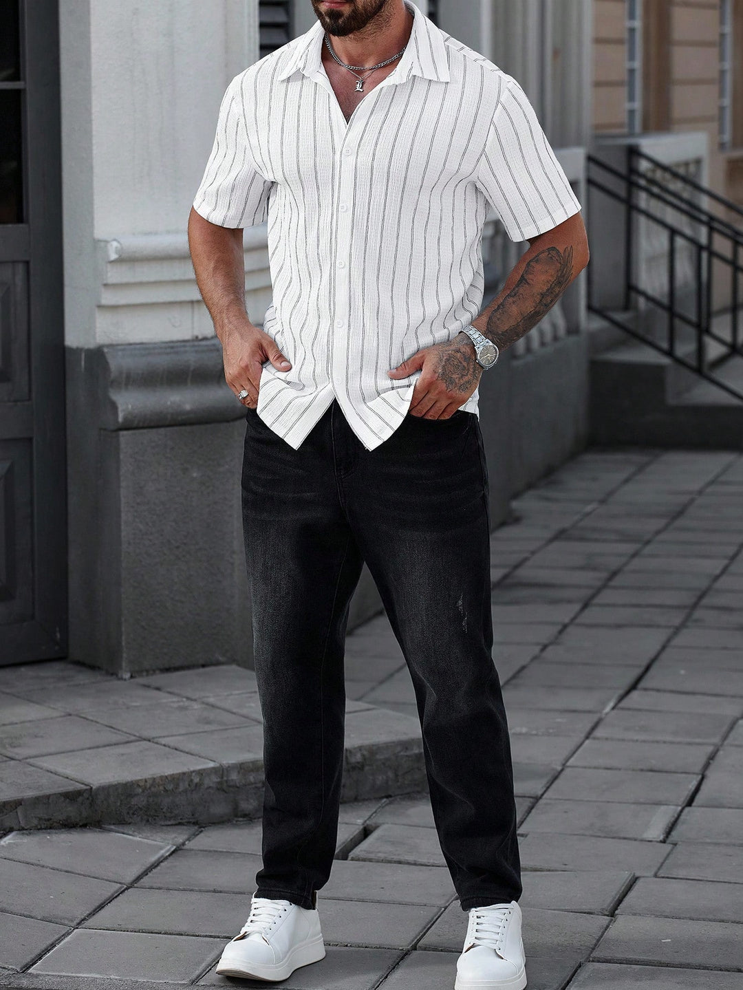 Manfinity CasualCool Men's Striped Black And White Short Sleeve Shirt